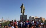 تندیس استاد شهریار در پارس آباد مغان رونمایی شد +عکس